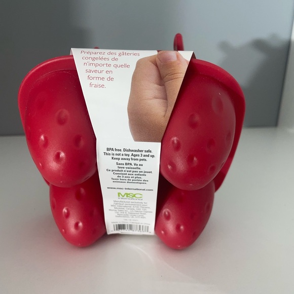 NWT ♠️ 🍓 Kate Spade Strawberry cooler bundle - Picture 12 of 16